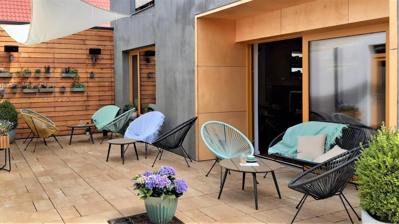 Vigeo Lounge B&B Coffee Бойнице Экстерьер фото
