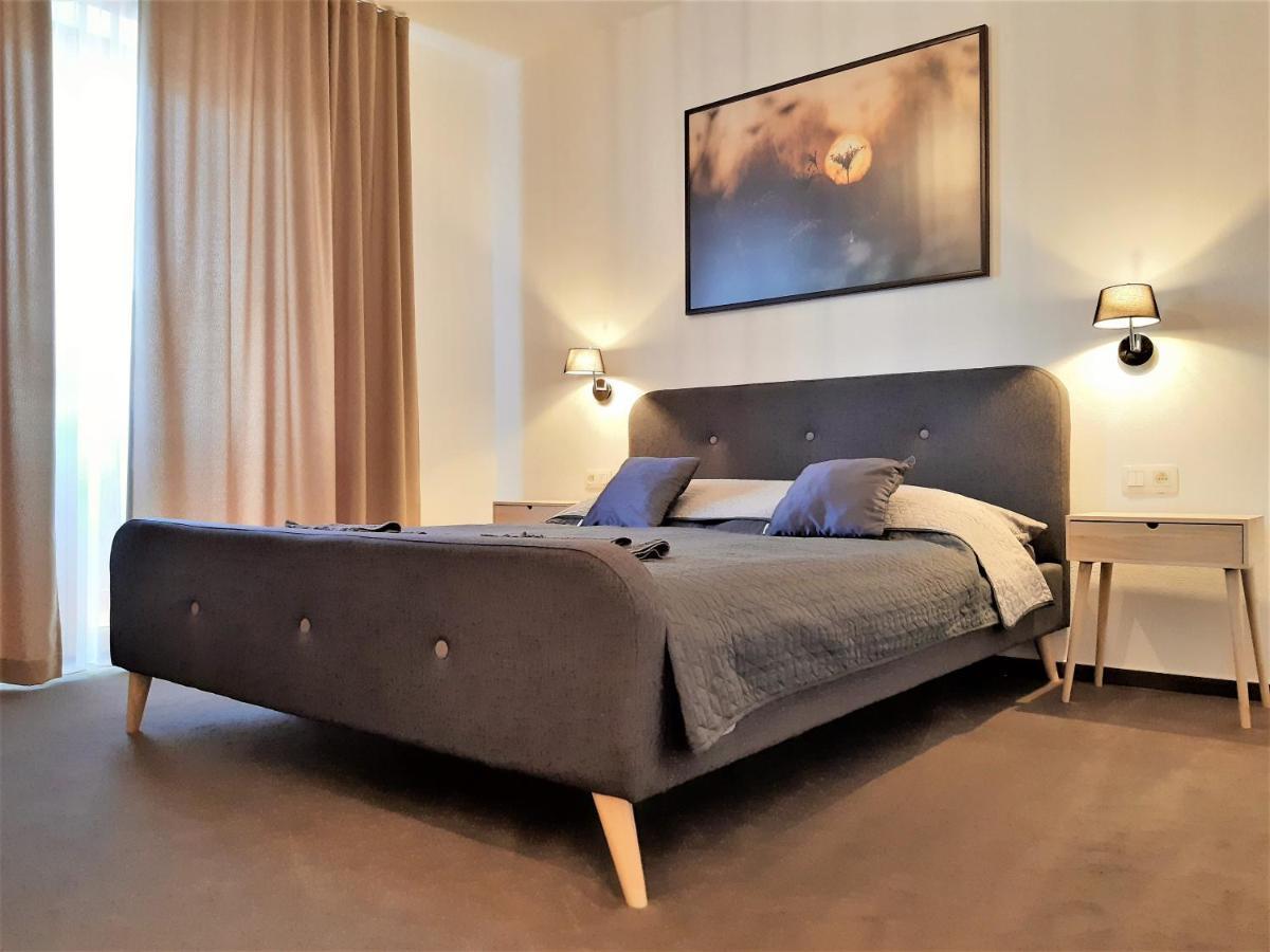 Vigeo Lounge B&B Coffee Бойнице Экстерьер фото