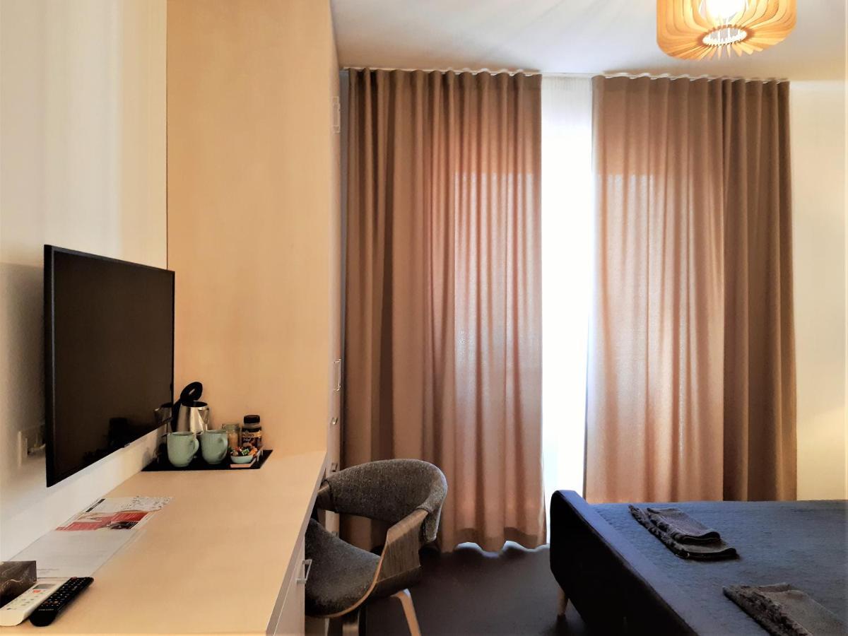 Vigeo Lounge B&B Coffee Бойнице Экстерьер фото